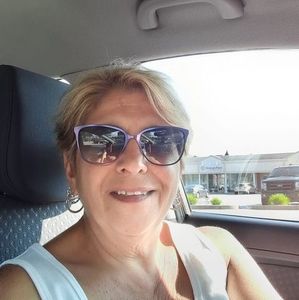 Meet your Posher, Debbie